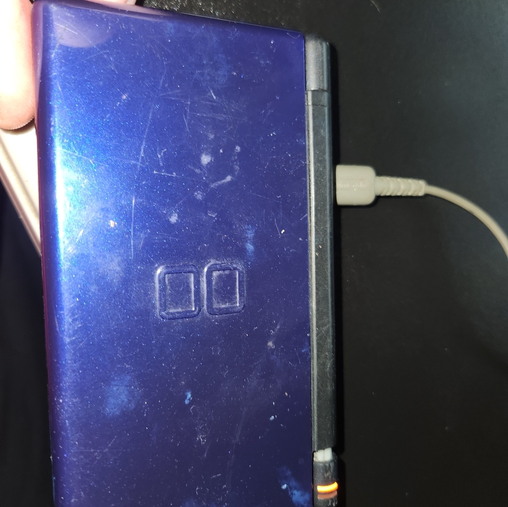 NINTENDO DS LITE. 2 Units